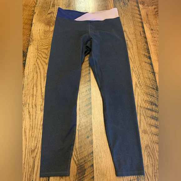 Fabletics powerhold crossed leggings - Picture 7 of 7